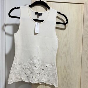 Elegant Cream Sleeveless Top with Floral Lace